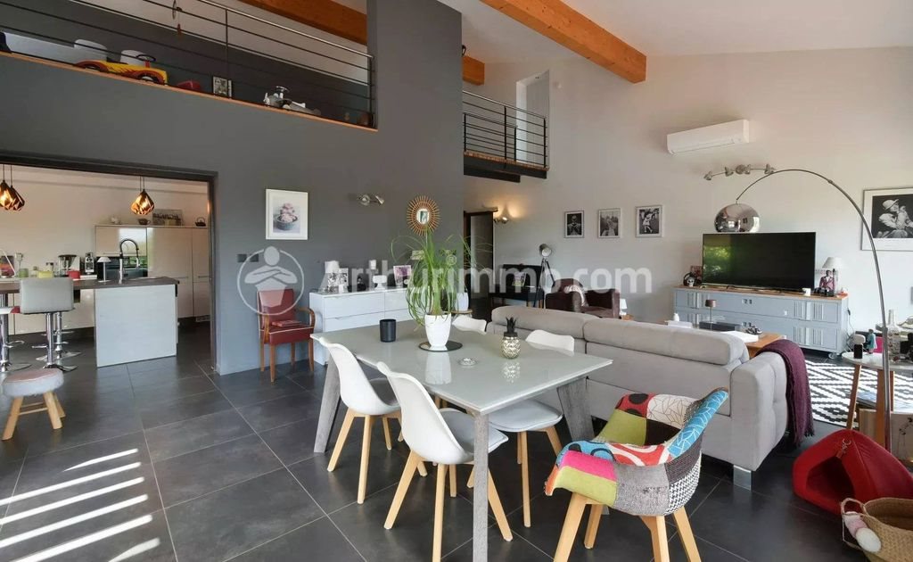 Maison à vendre, 165m², Montjoire