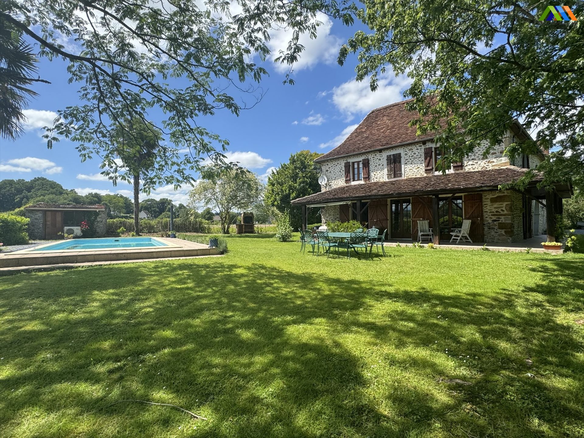 Maison à vendre, 235m², Sauveterre-de-Béarn