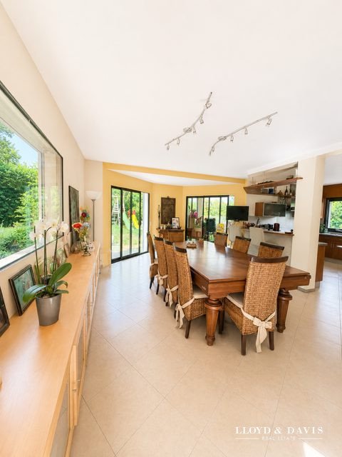 Maison à vendre, 244m², Angicourt