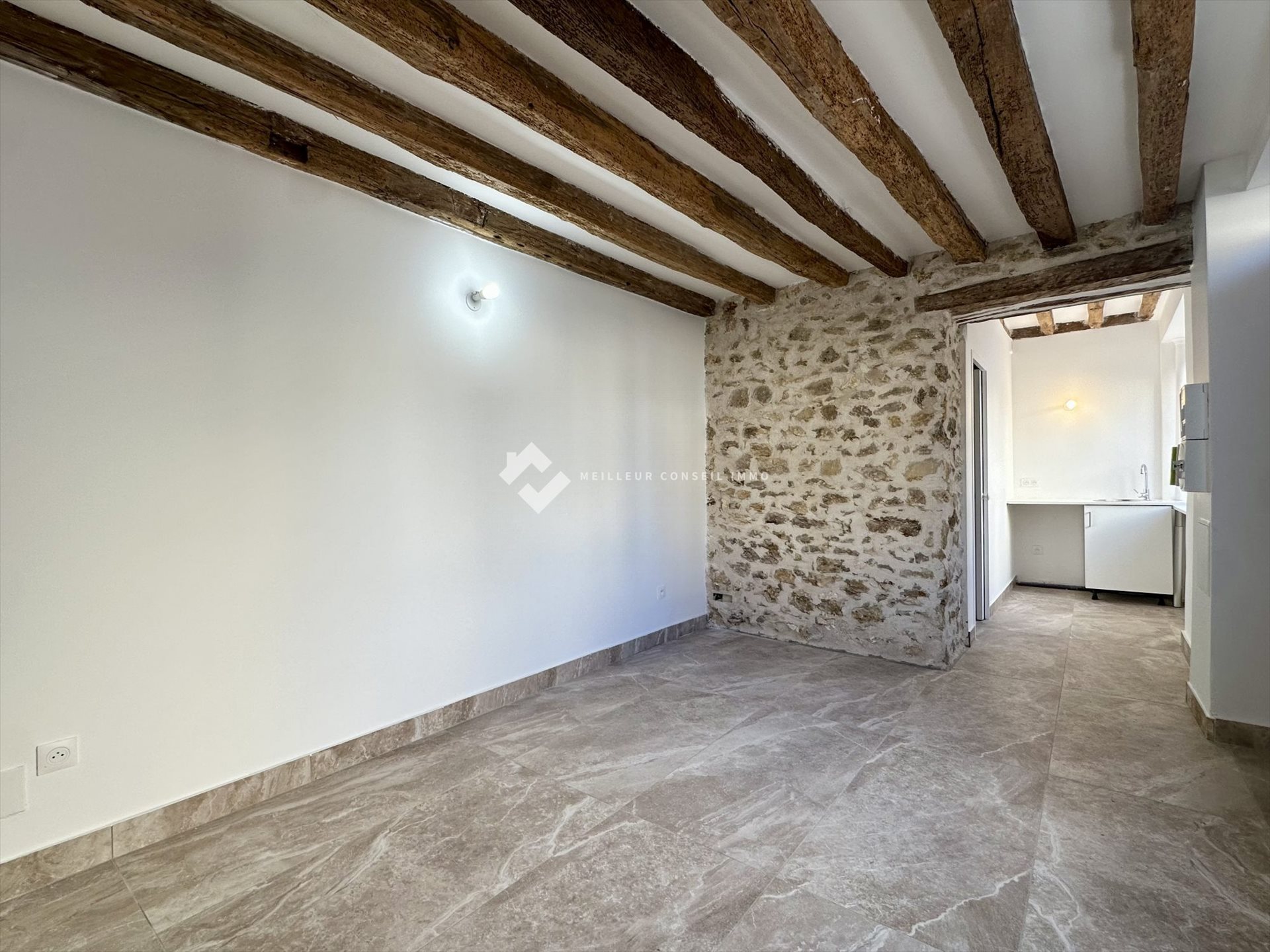Appartement à louer, 23m², Nandy