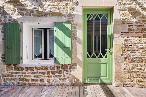 6 pièces 195 m² · à La Flotte · 195 m² · 1 560 000 €