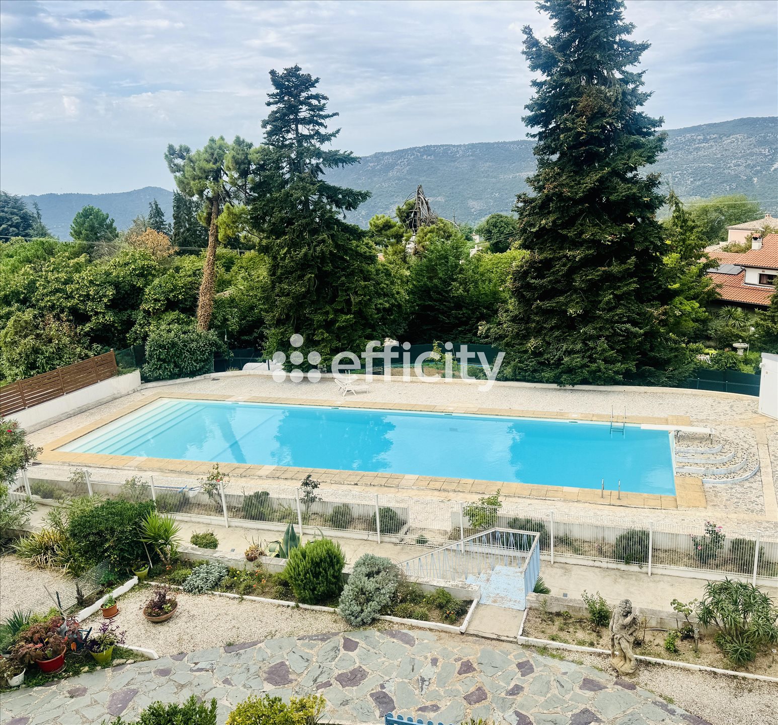 Appartement à vendre, 2m², Berre-les-Alpes