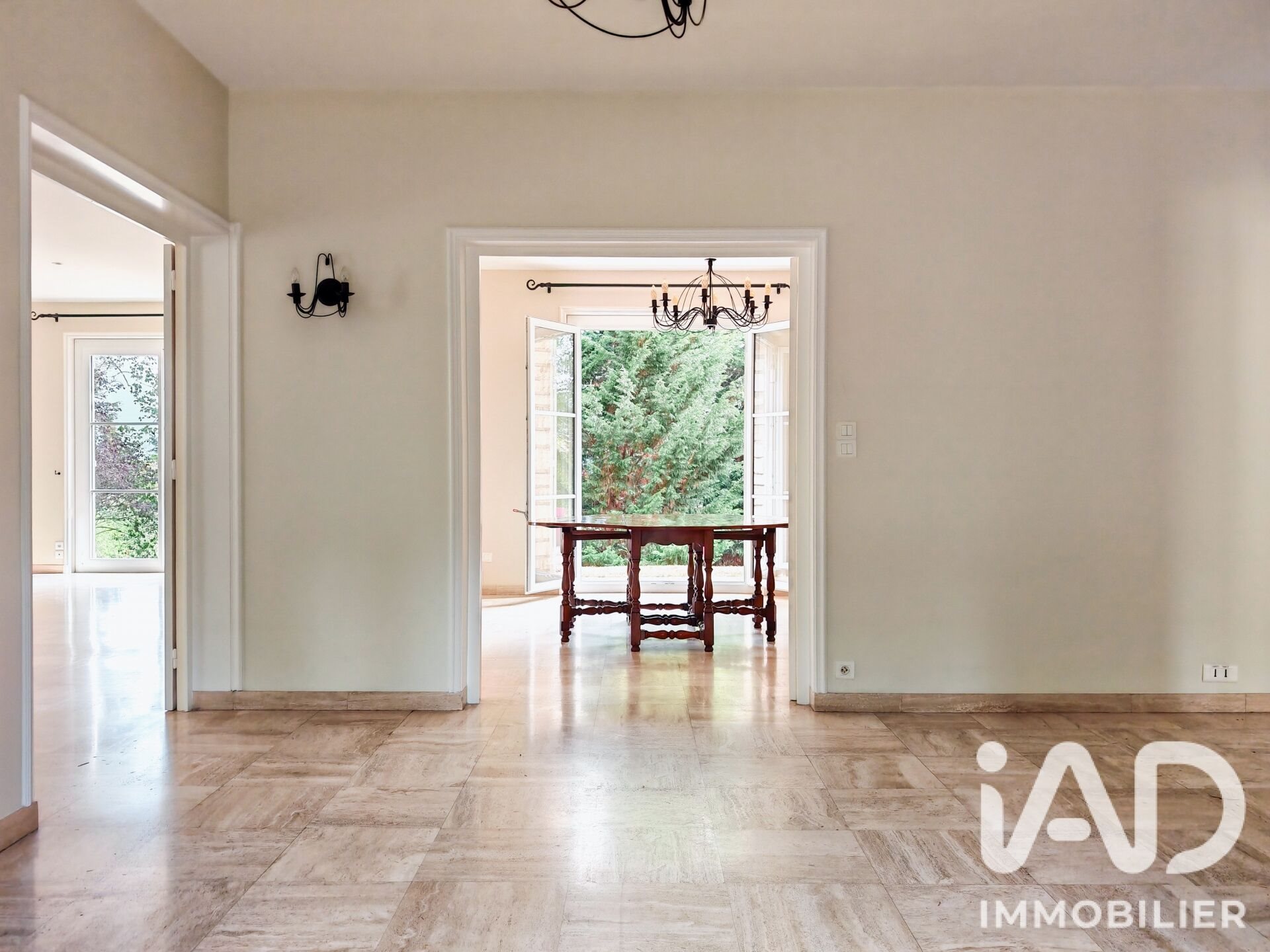 Maison à vendre, 360m², Saint-Genest-Lerpt