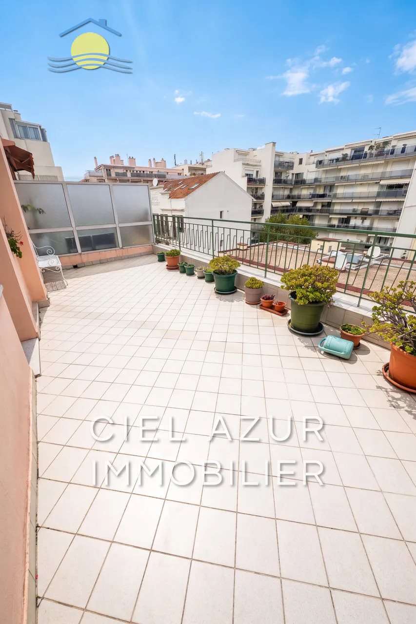 Appartement à louer, 53m², Antibes