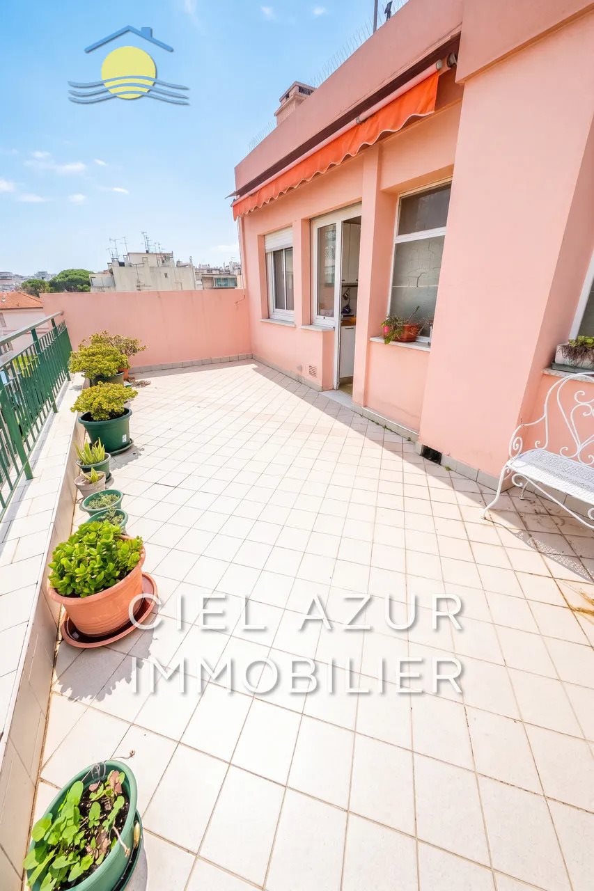 Appartement à louer, 53m², Antibes
