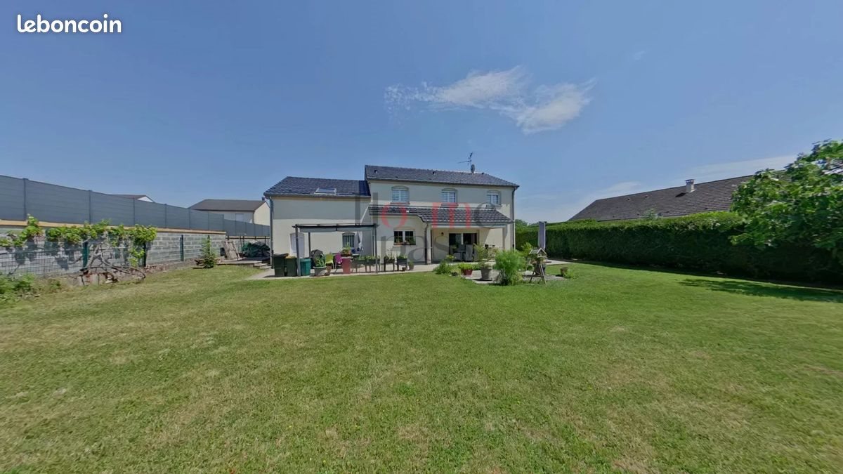 Maison à vendre, 211m², Trieux