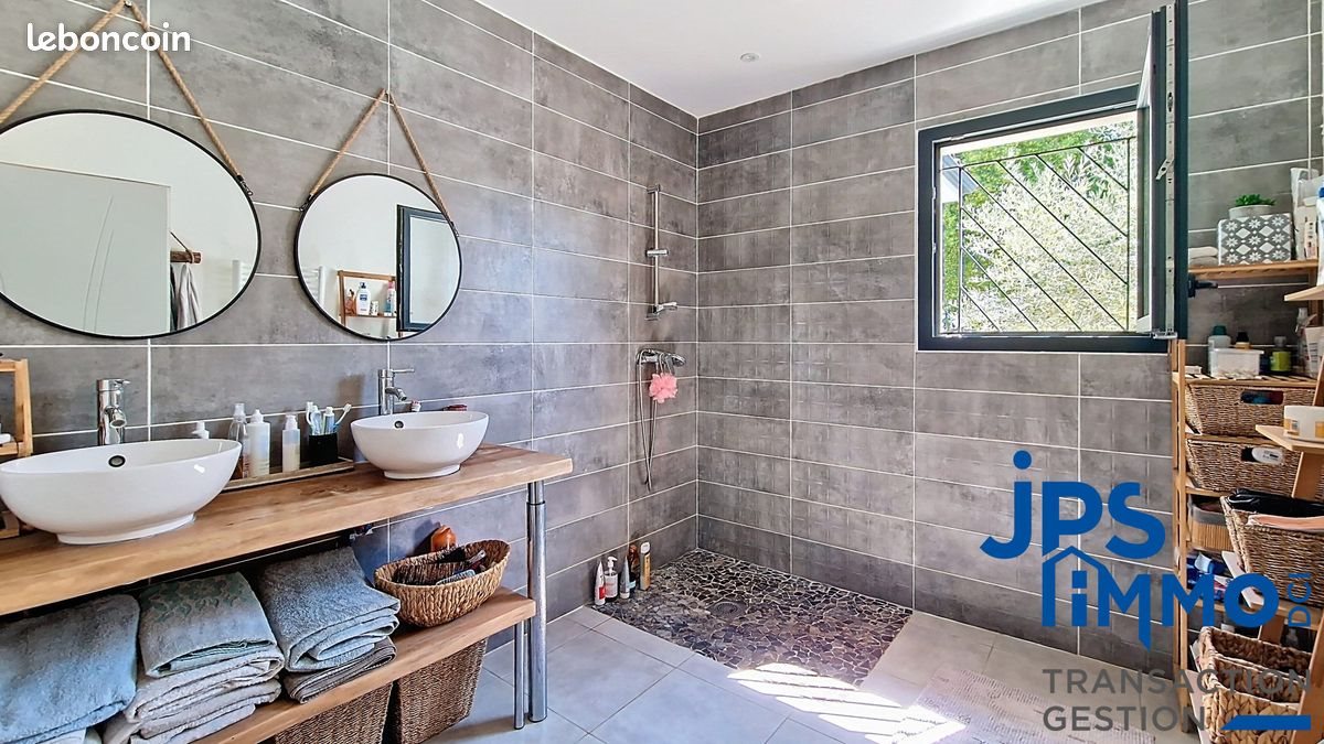 Maison à vendre, 140m², Génissieux