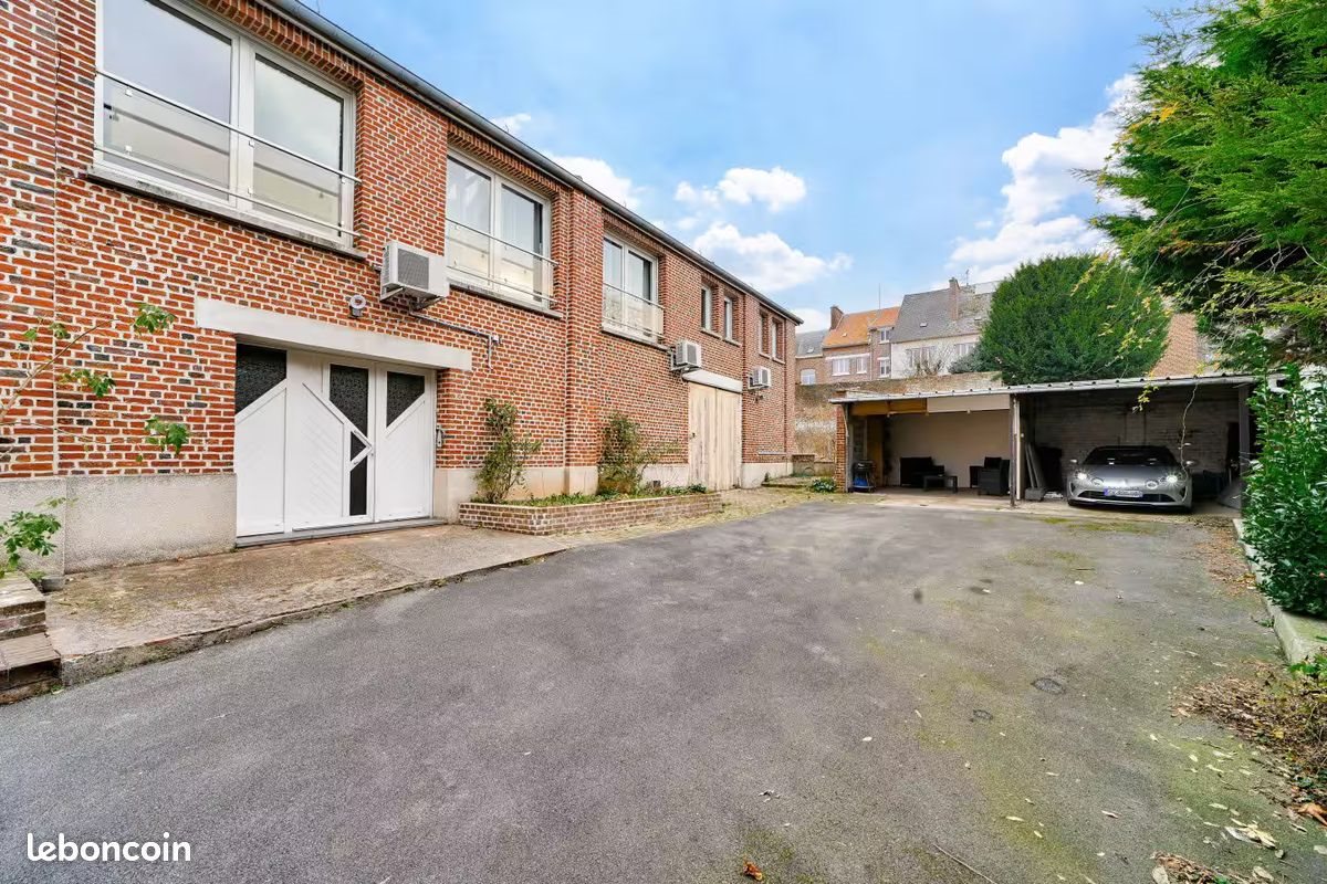 Maison à louer, 211m², Valenciennes