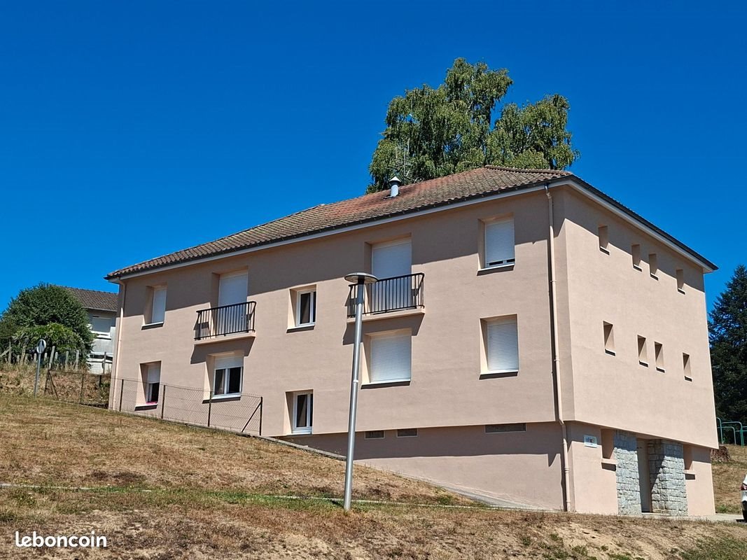 Appartement à louer, 32m², Châteauneuf-la-Forêt