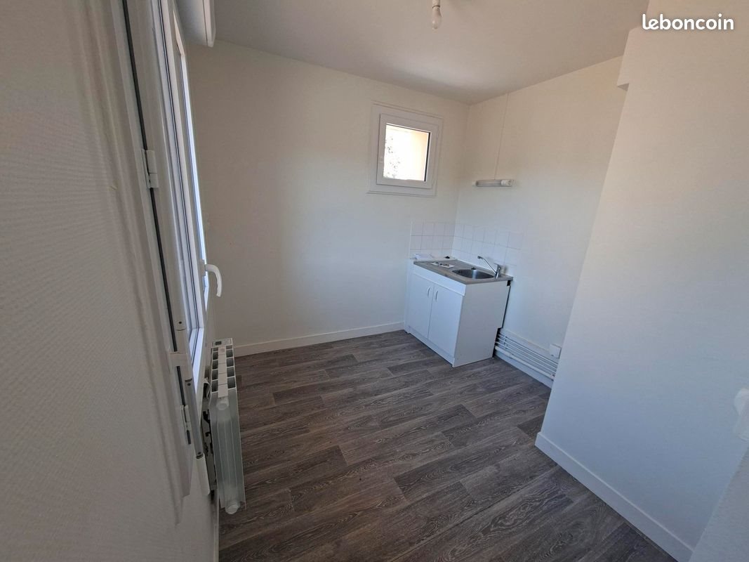 Appartement à louer, 32m², Châteauneuf-la-Forêt