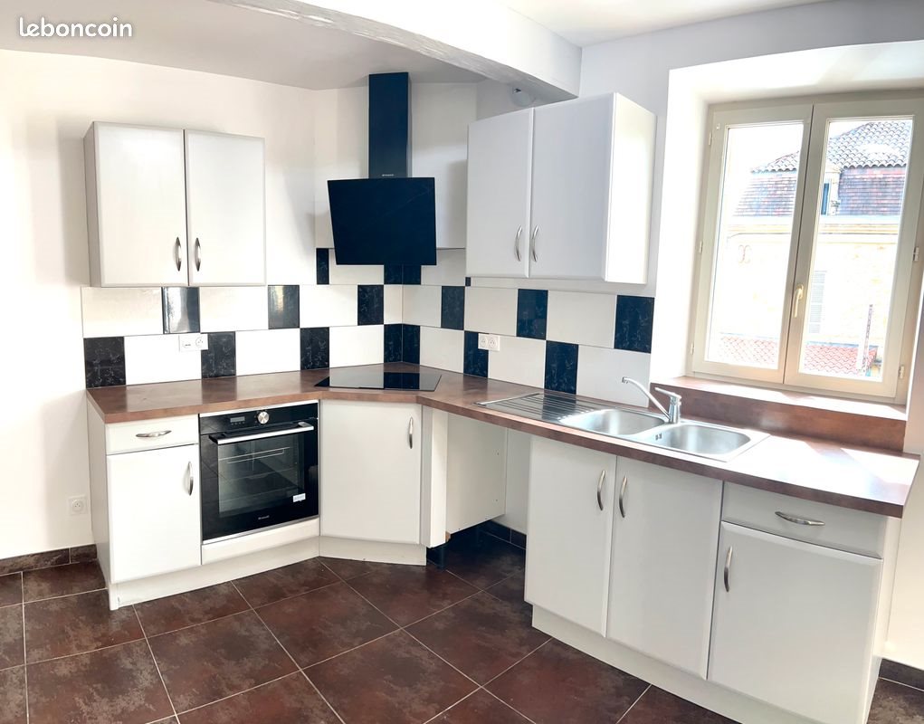 Appartement à louer, 70m², Sarlat-la-Canéda