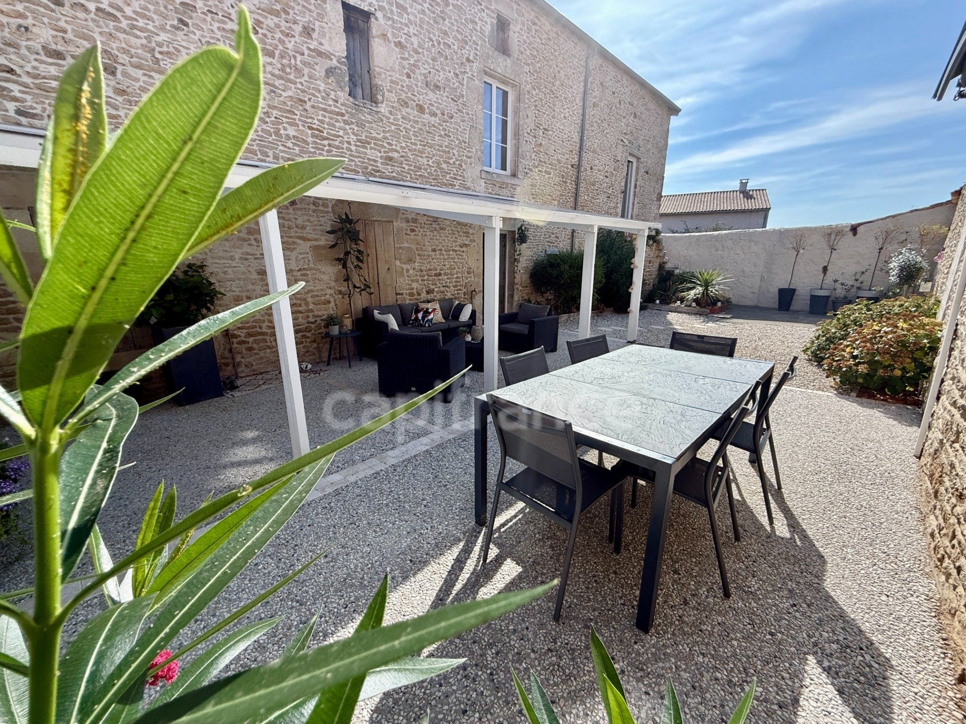Maison à vendre, 175m², Champdeniers-Saint-Denis