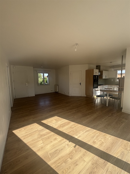 Advert pic 0