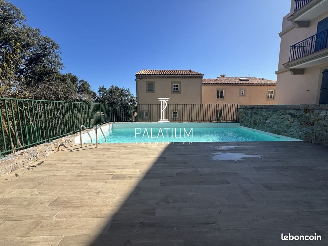 Appartement à vendre, 77m², Cogolin