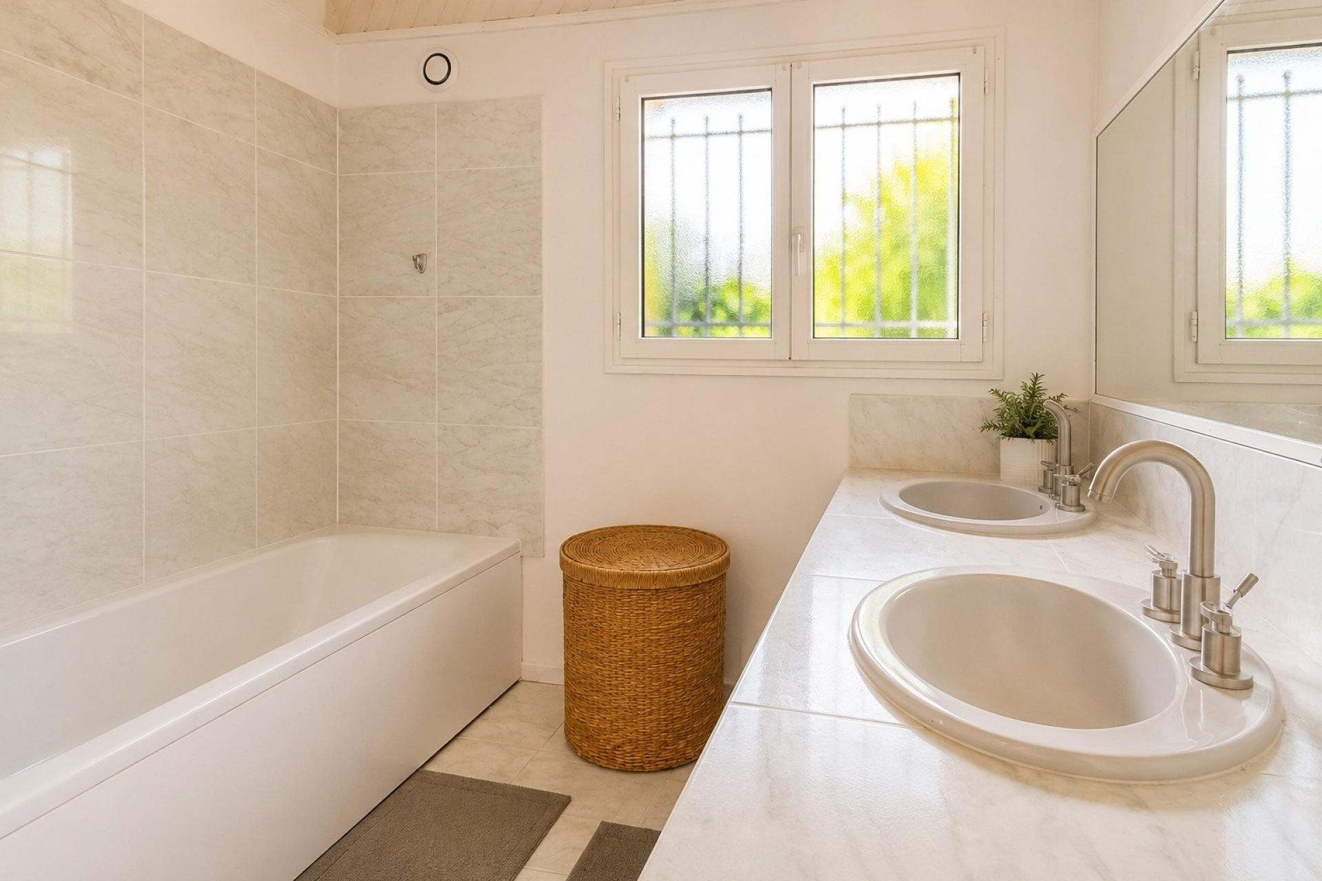 Maison à vendre, 130m², Carignan-de-Bordeaux