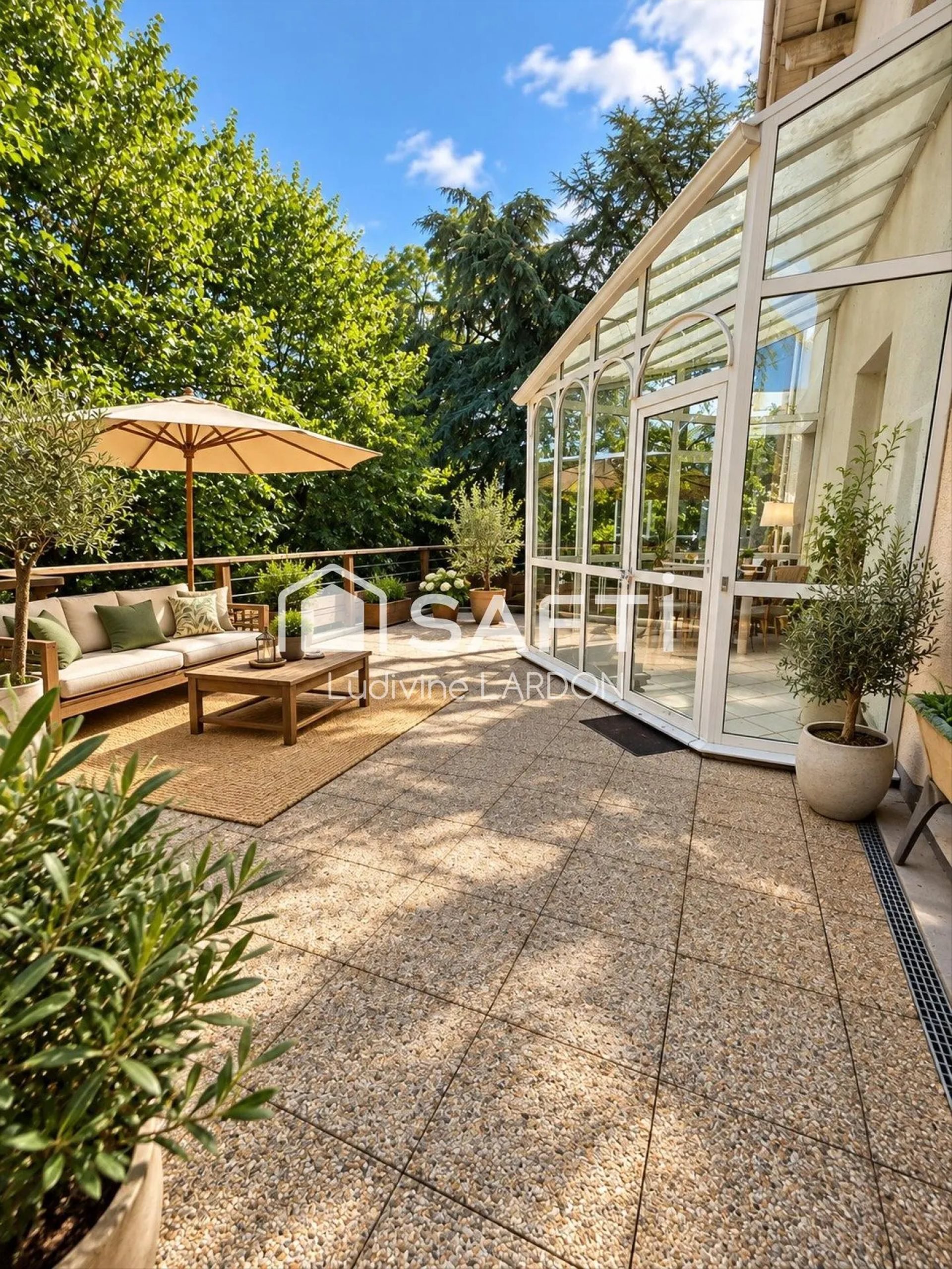 Maison à vendre, 379m², Saint-Étienne