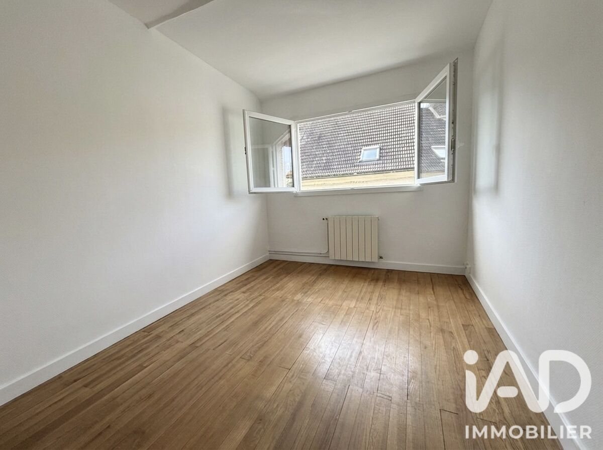 Maison à vendre, 61m², Pont-Sainte-Maxence