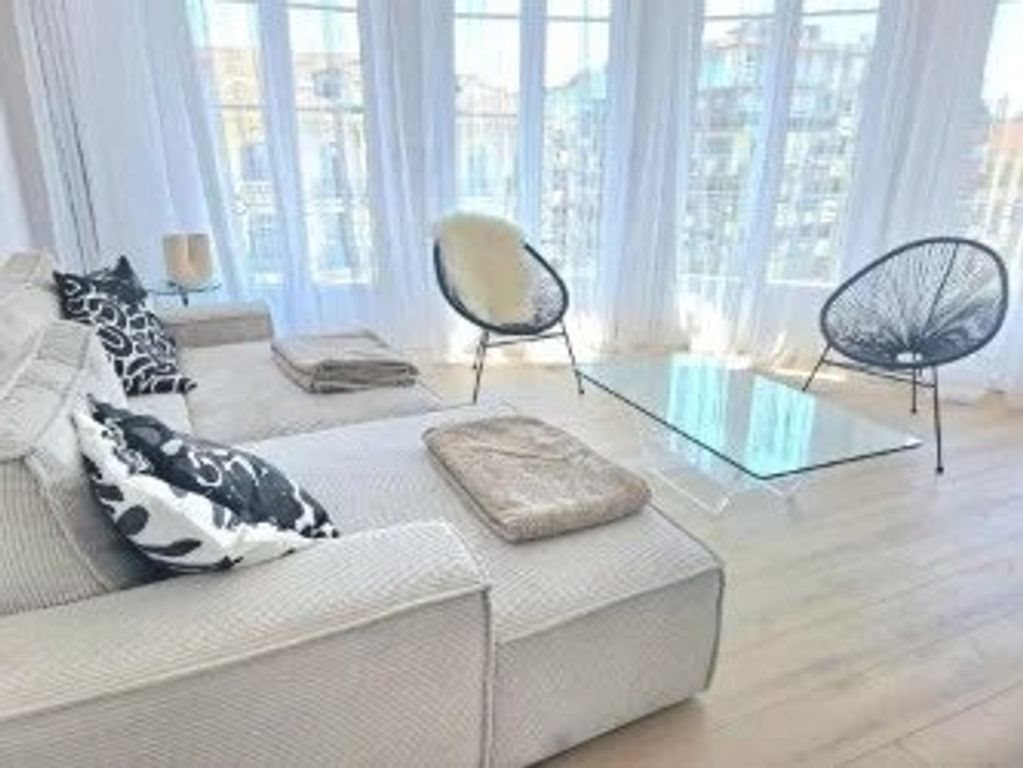 Appartement à louer, 86m², Nice