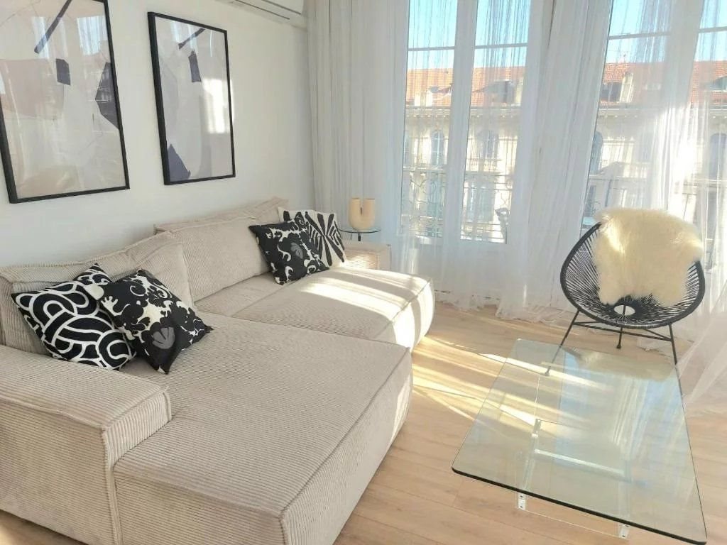 Appartement à louer, 86m², Nice