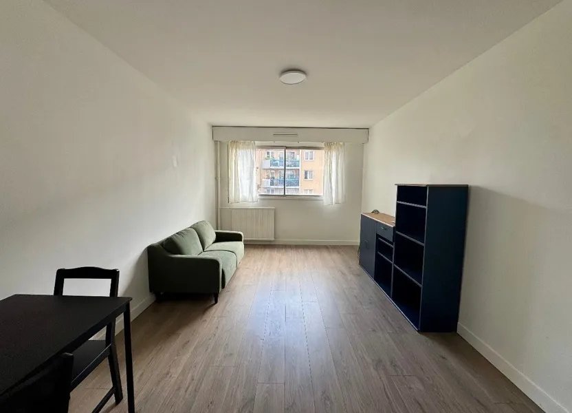 Appartement à louer, 43m², Clichy