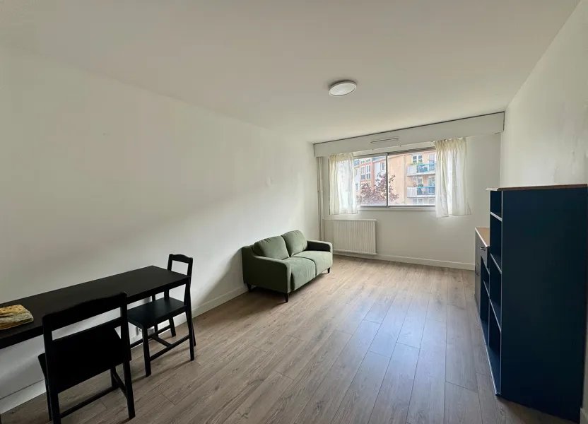 Appartement à louer, 43m², Clichy