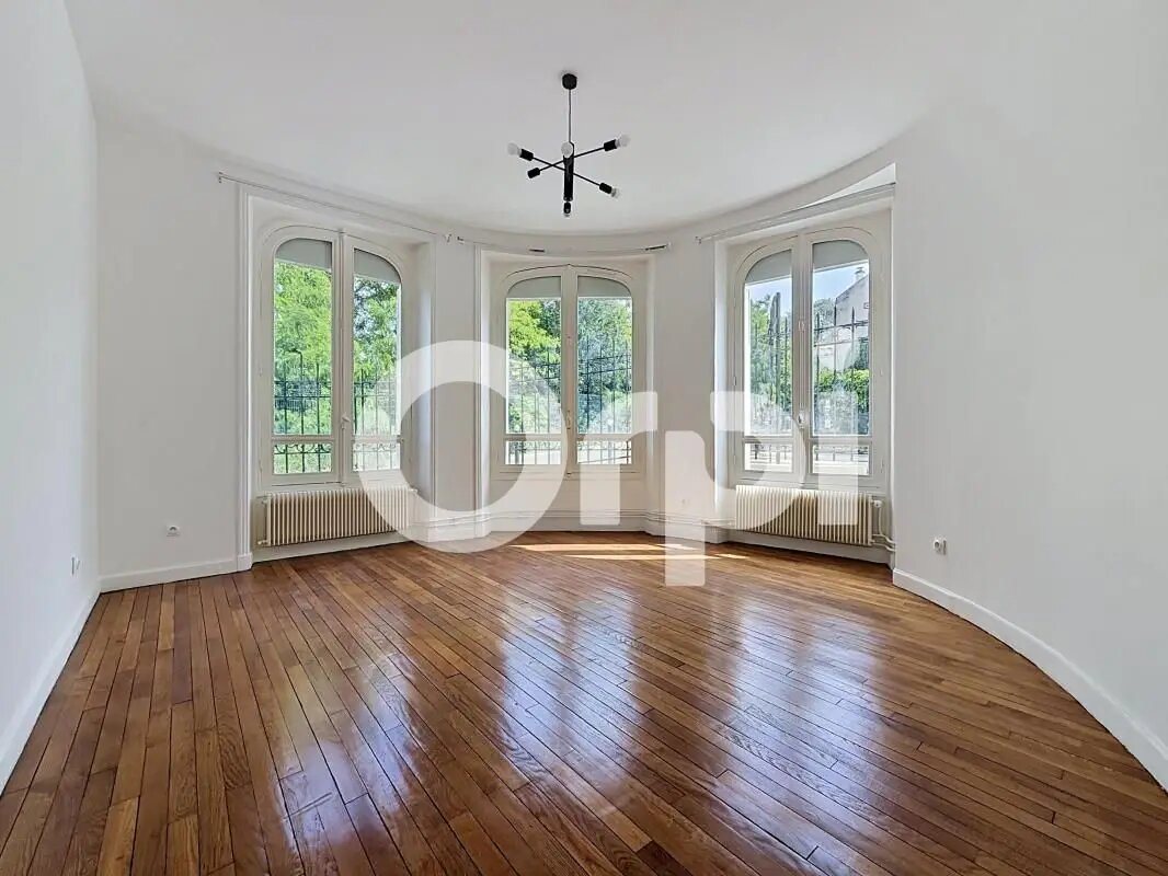 Appartement à louer, 89m², Bourg-la-Reine