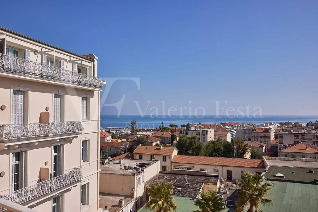 Appartement à vendre, 106m², Beaulieu-sur-Mer