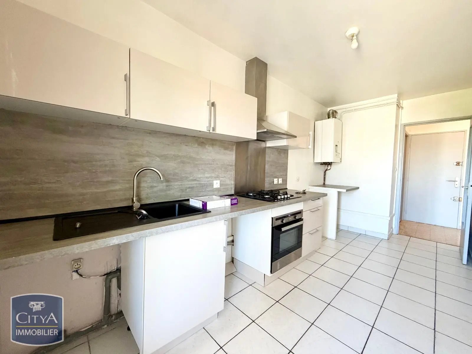 Appartement à louer, 83m², Nîmes