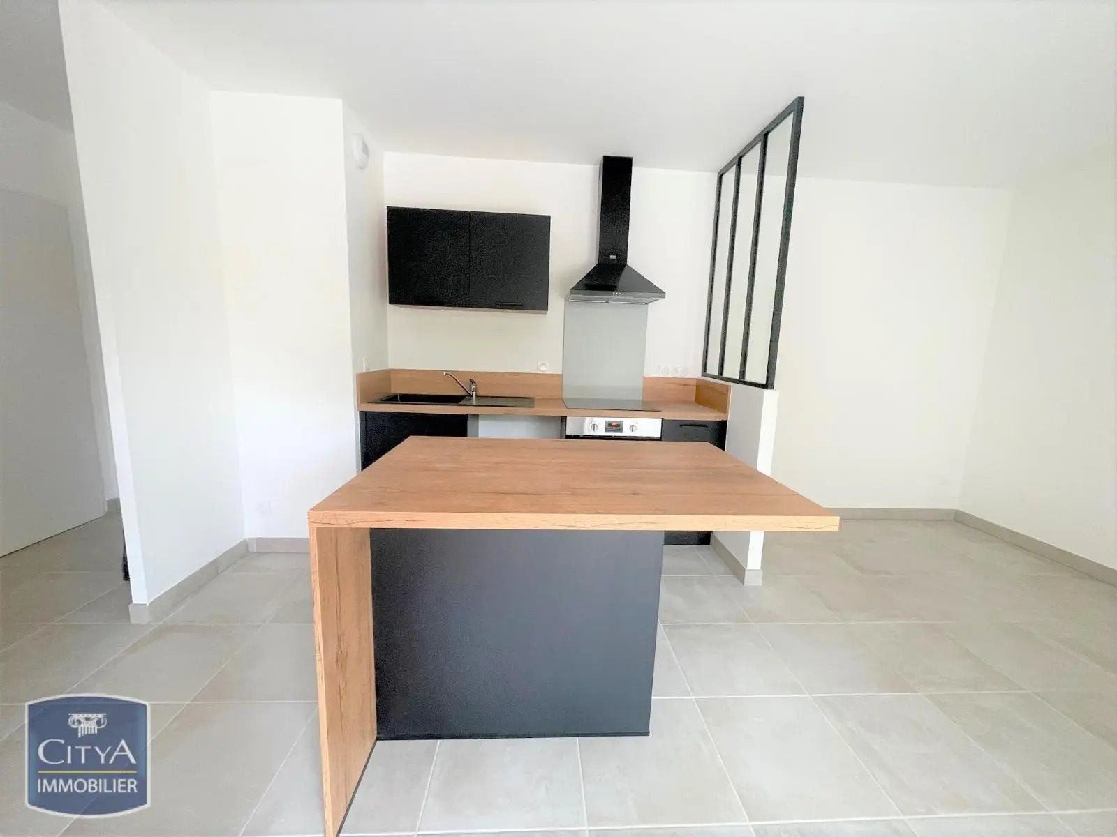 Appartement à louer, 41m², Nîmes