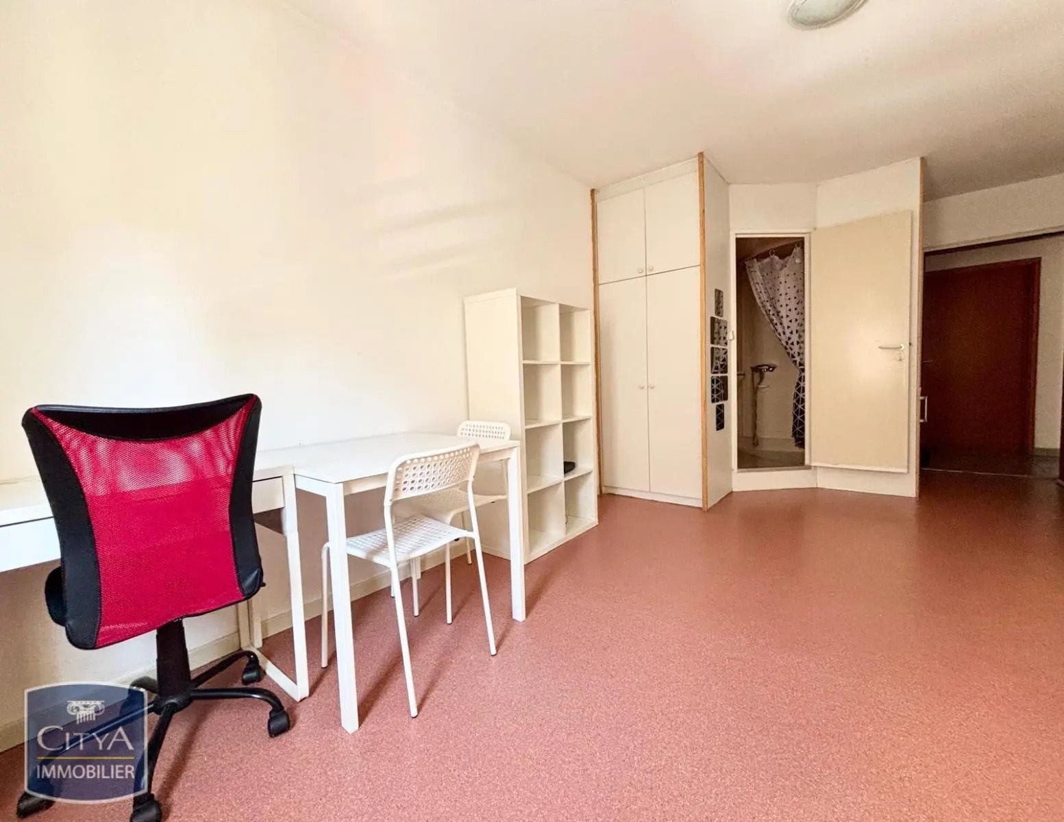 Appartement à louer, 19m², Nîmes