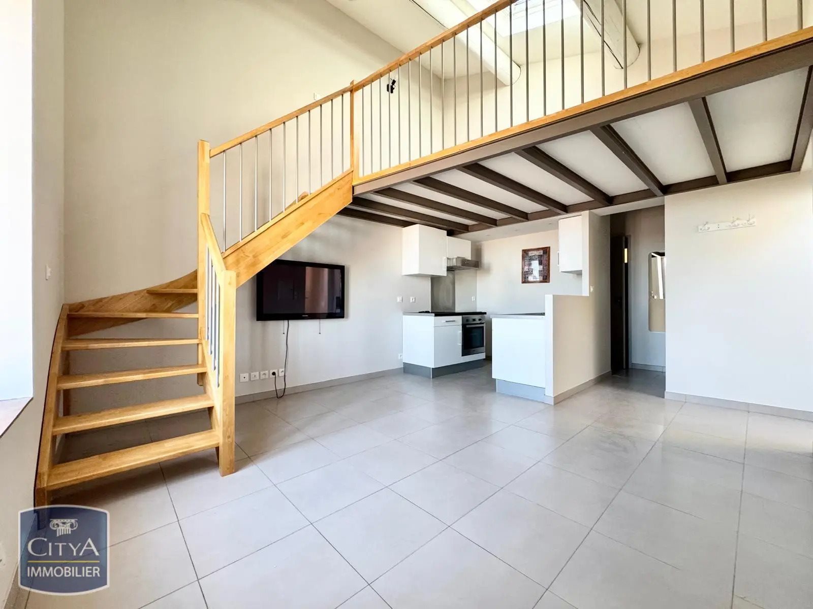 Appartement à louer, 32m², Nîmes
