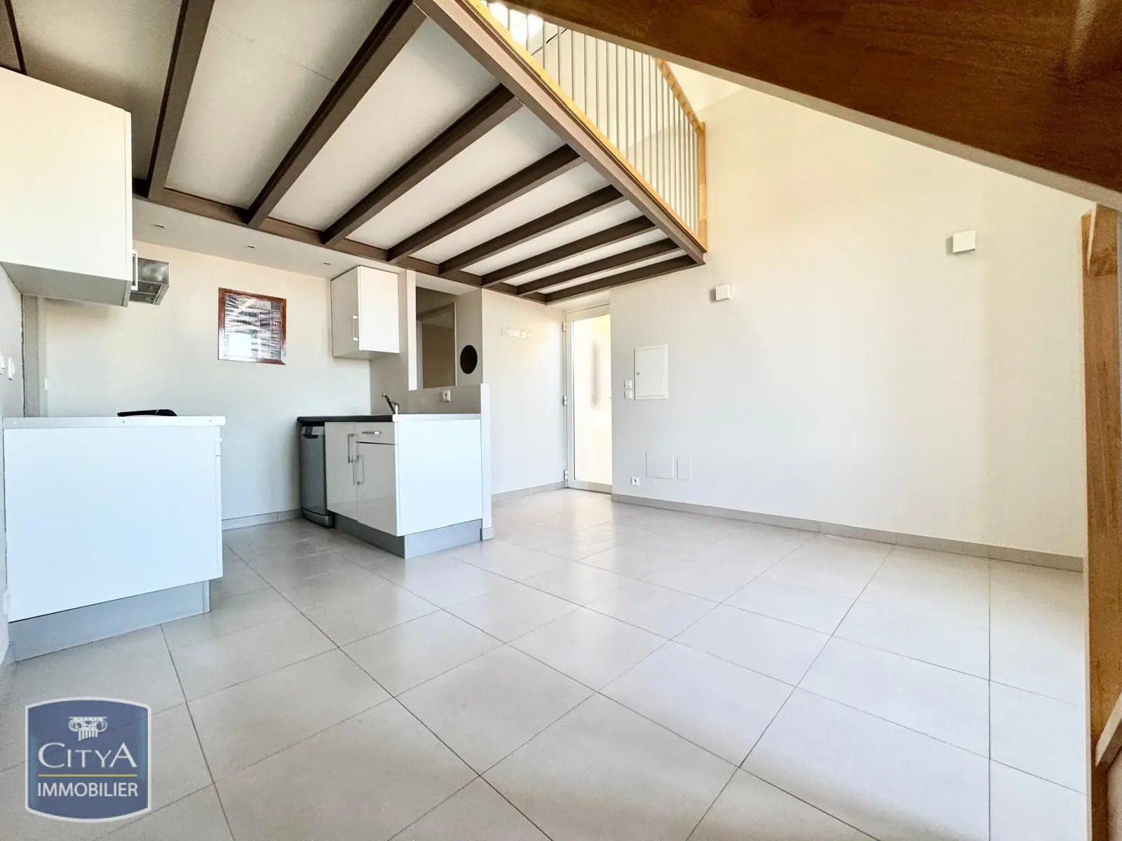 Appartement à louer, 32m², Nîmes