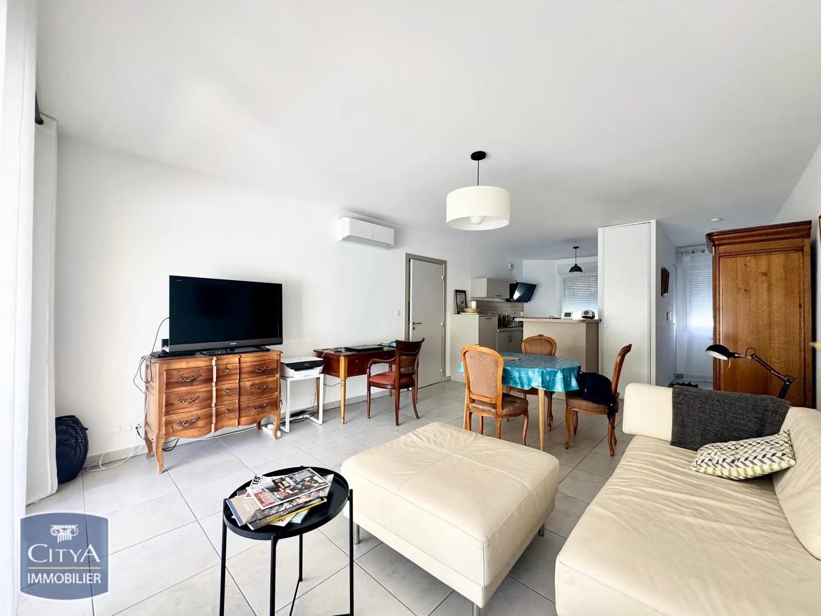 Appartement à louer, 74m², Nîmes