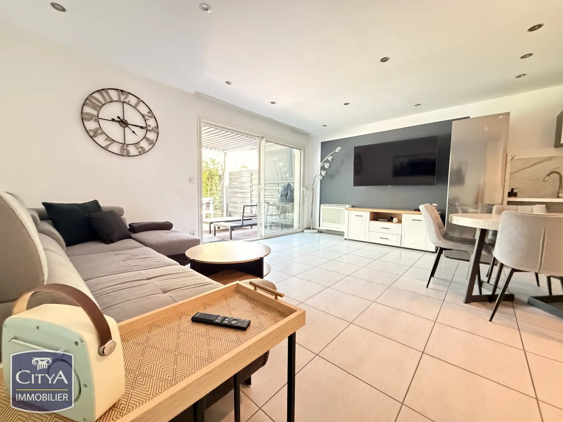 Maison à vendre, 75m², Nîmes
