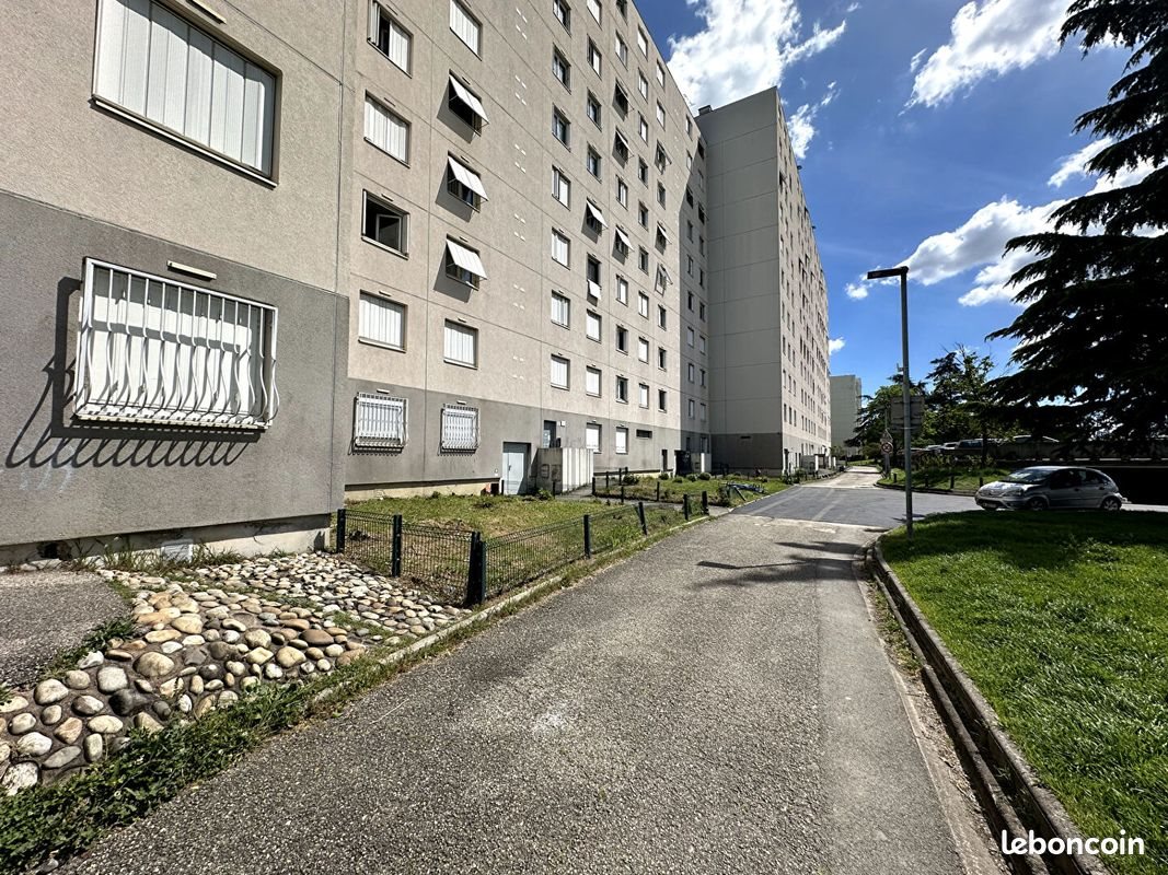 Appartement à vendre, 35m², Vaulx-en-Velin