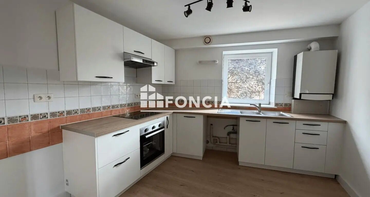 Appartement à louer, 72m², Craponne