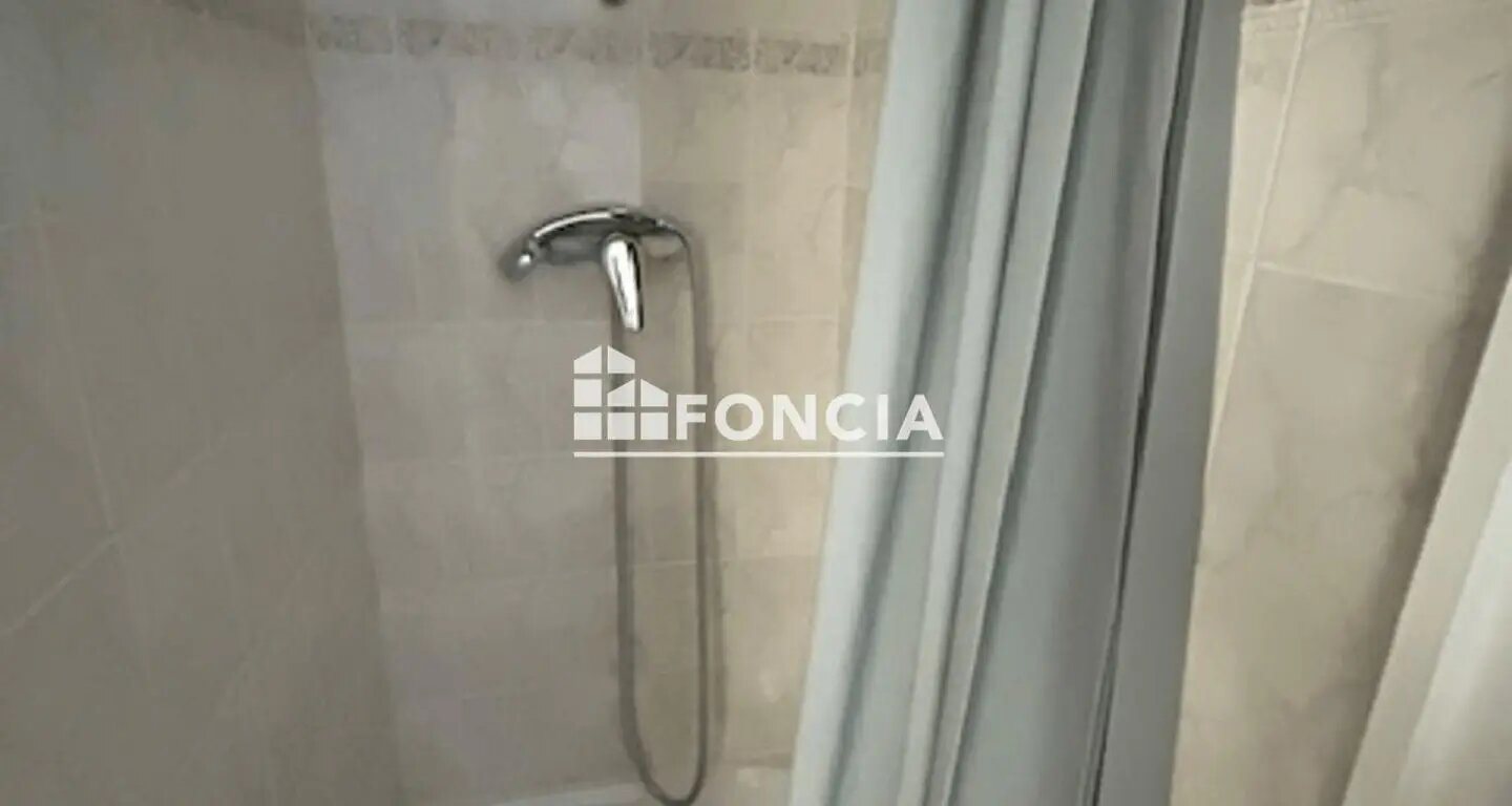 Appartement à louer, 15m², Ecully