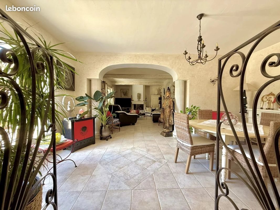 Maison à vendre, 208m², Draguignan