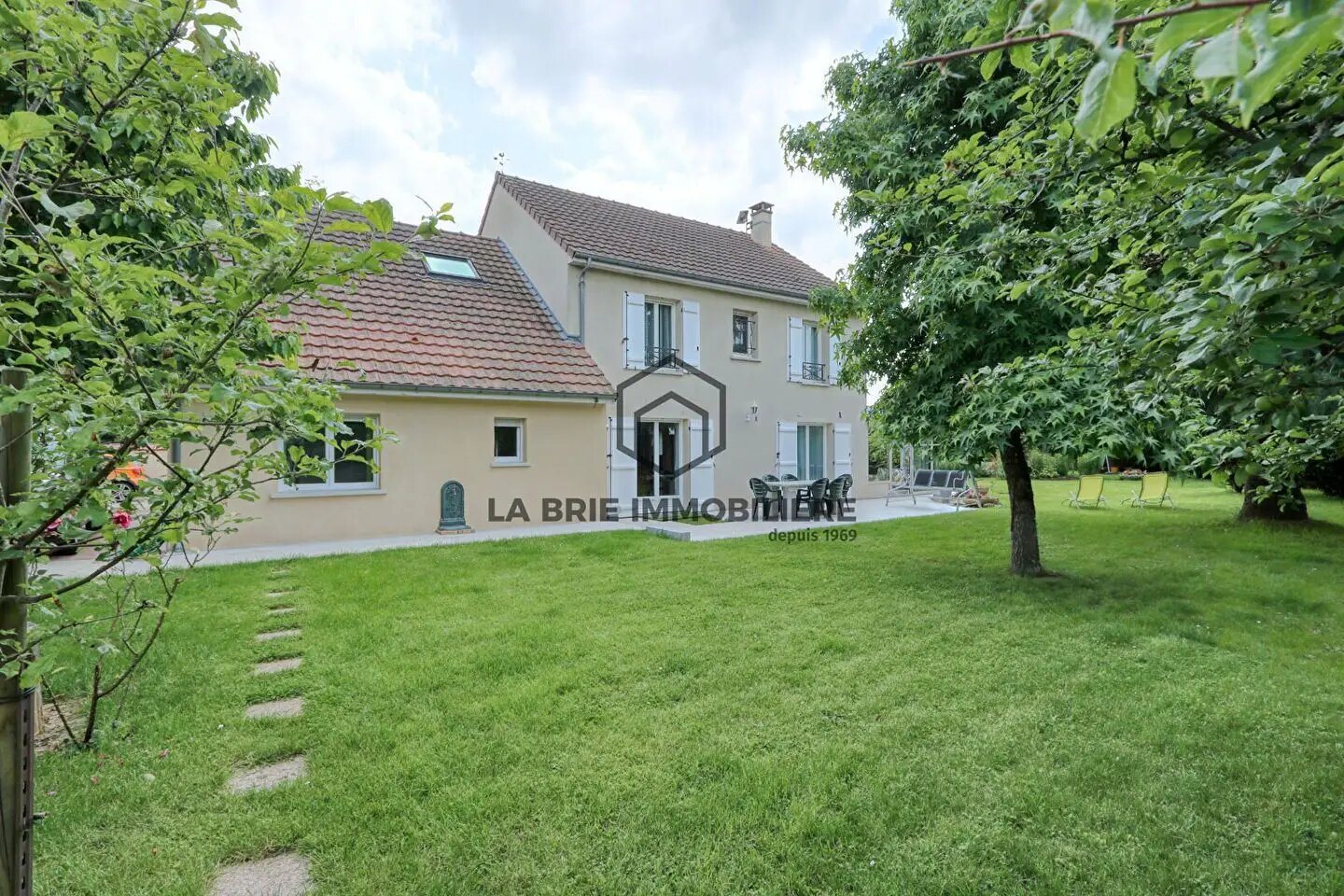 Maison à vendre, 191m², Chevry-Cossigny