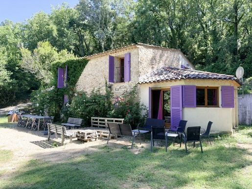 Maison 8 pièces 156 m² · à Salernes · 156 m² · 449 000 €