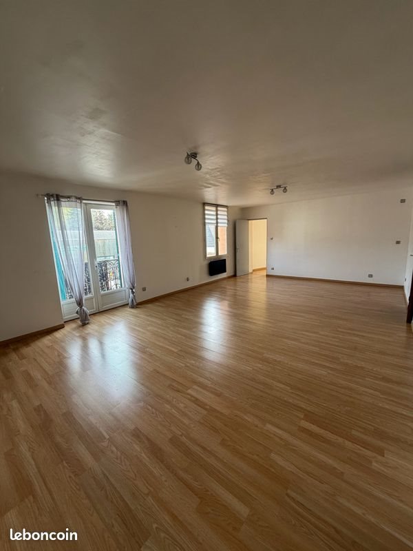 Appartement à vendre, 150m², Bourbon-Lancy
