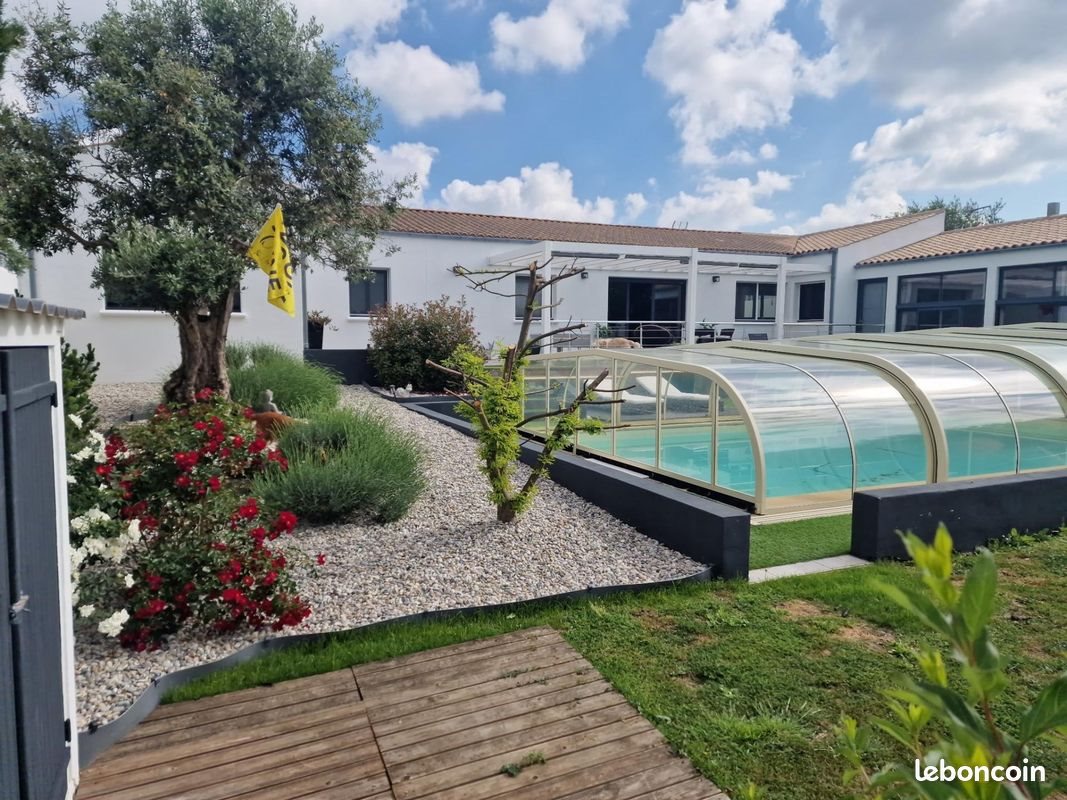 Maison à vendre, 192m², Marsilly