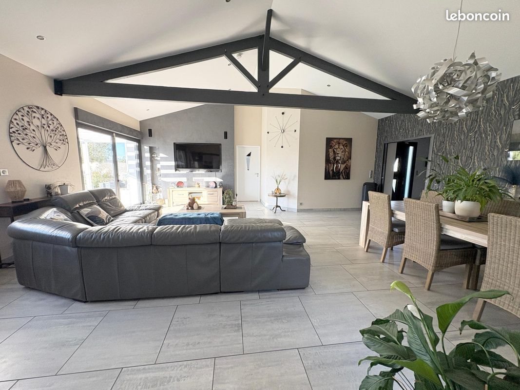 Maison à vendre, 192m², Marsilly