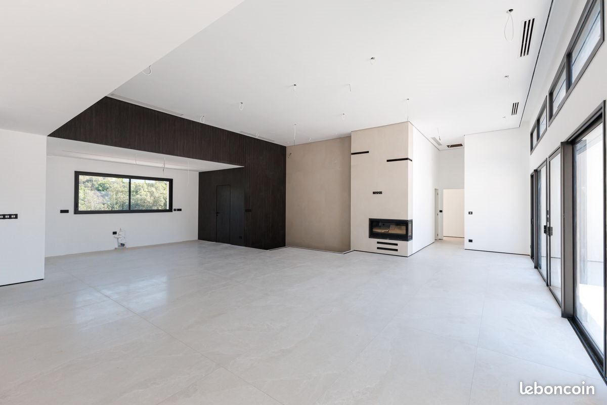 Maison à vendre, 345m², Puget-sur-Argens