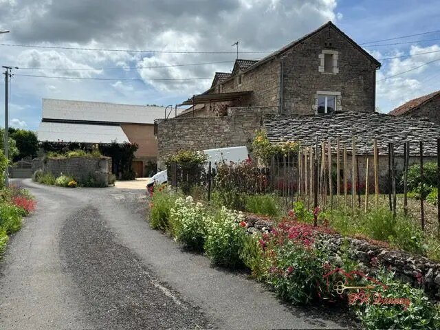 Maison à vendre, 213m², Sévérac-le-Château