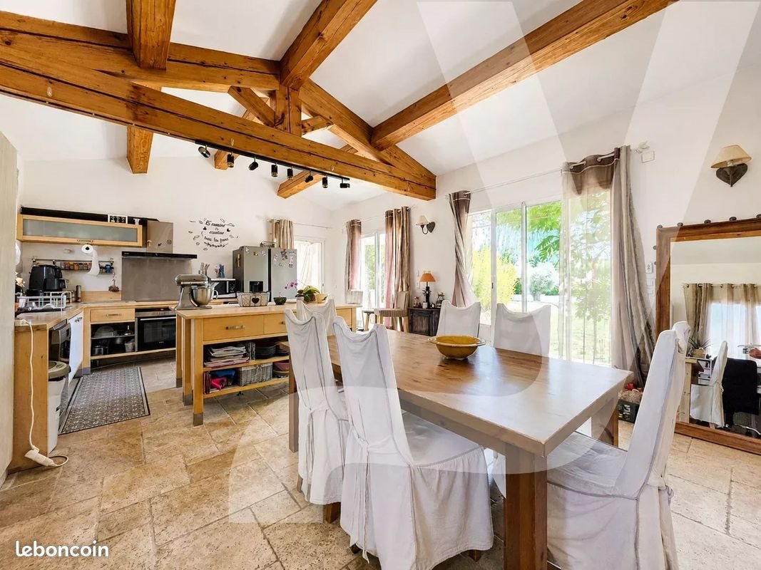 Maison à vendre, 230m², Lorgues