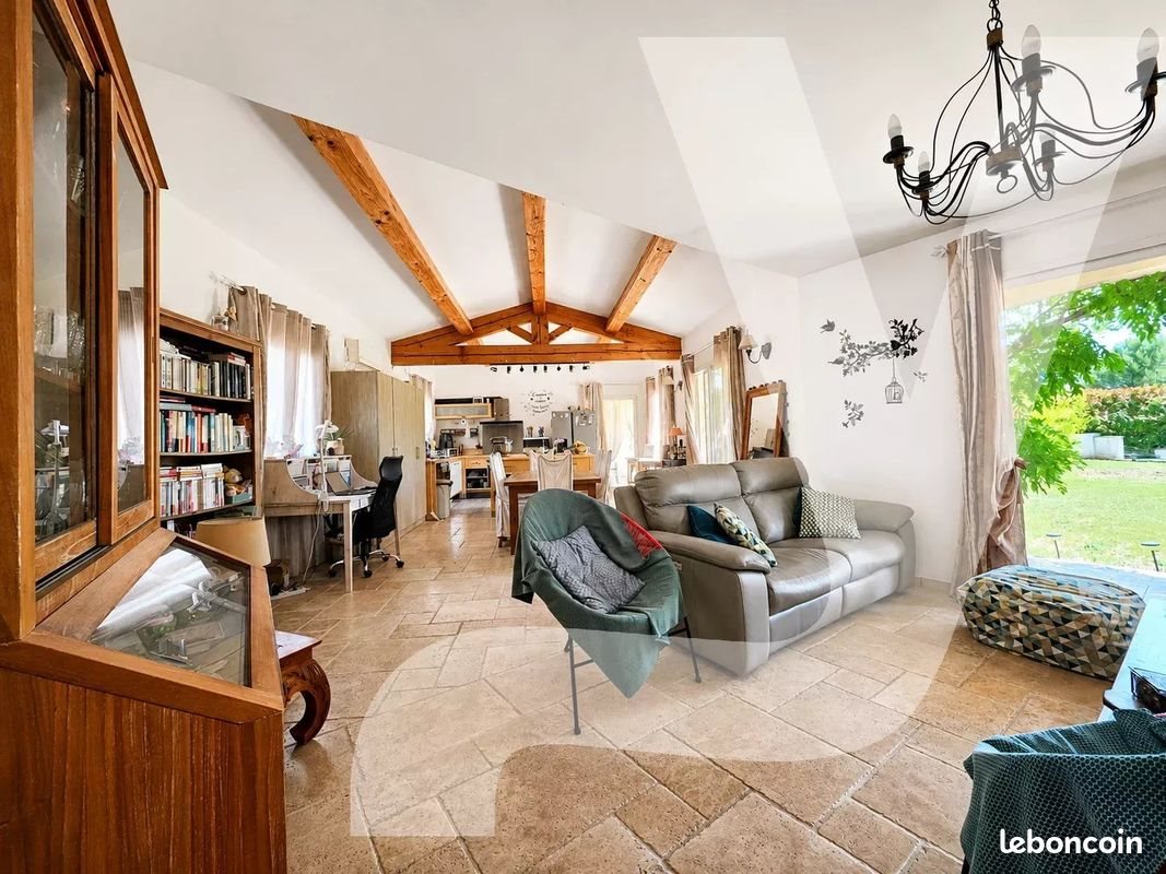 Maison à vendre, 230m², Lorgues