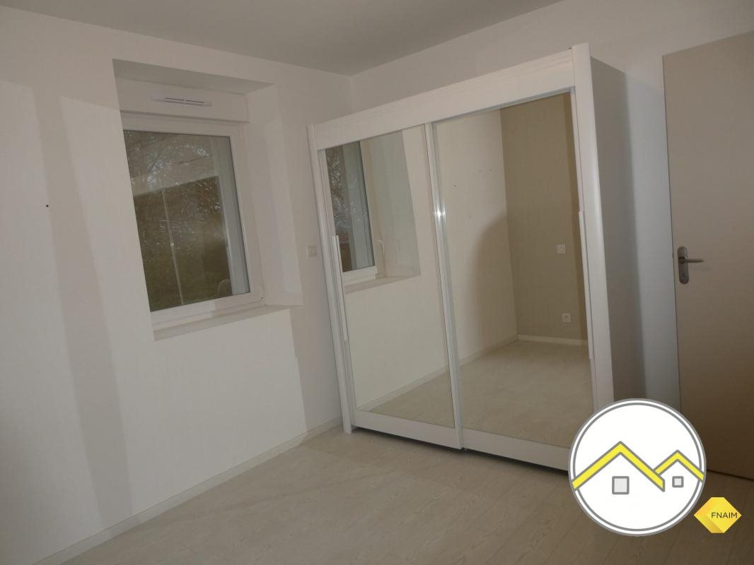 Maison à louer, 97m², Rougé