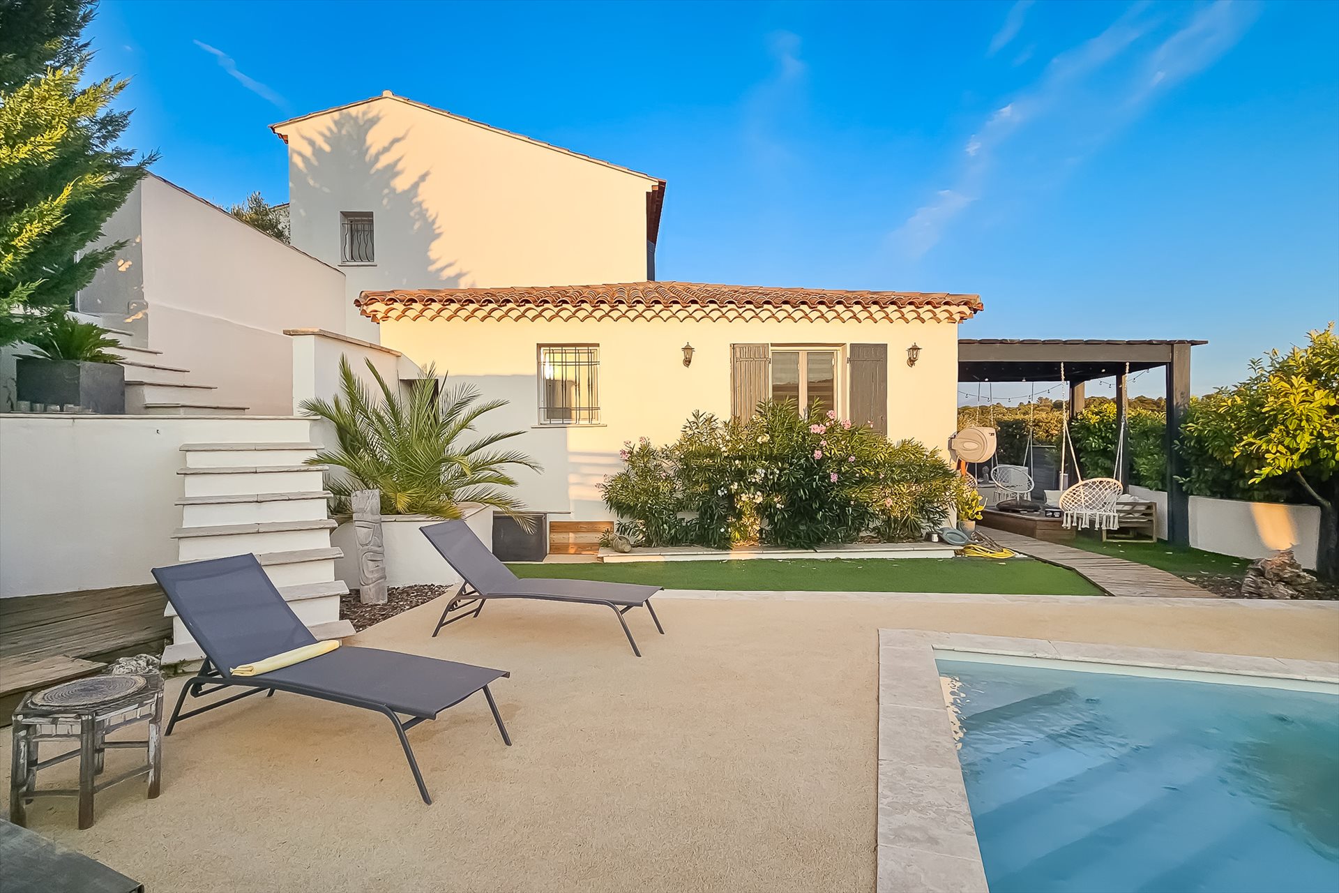 Maison à vendre, 140m², Ginasservis
