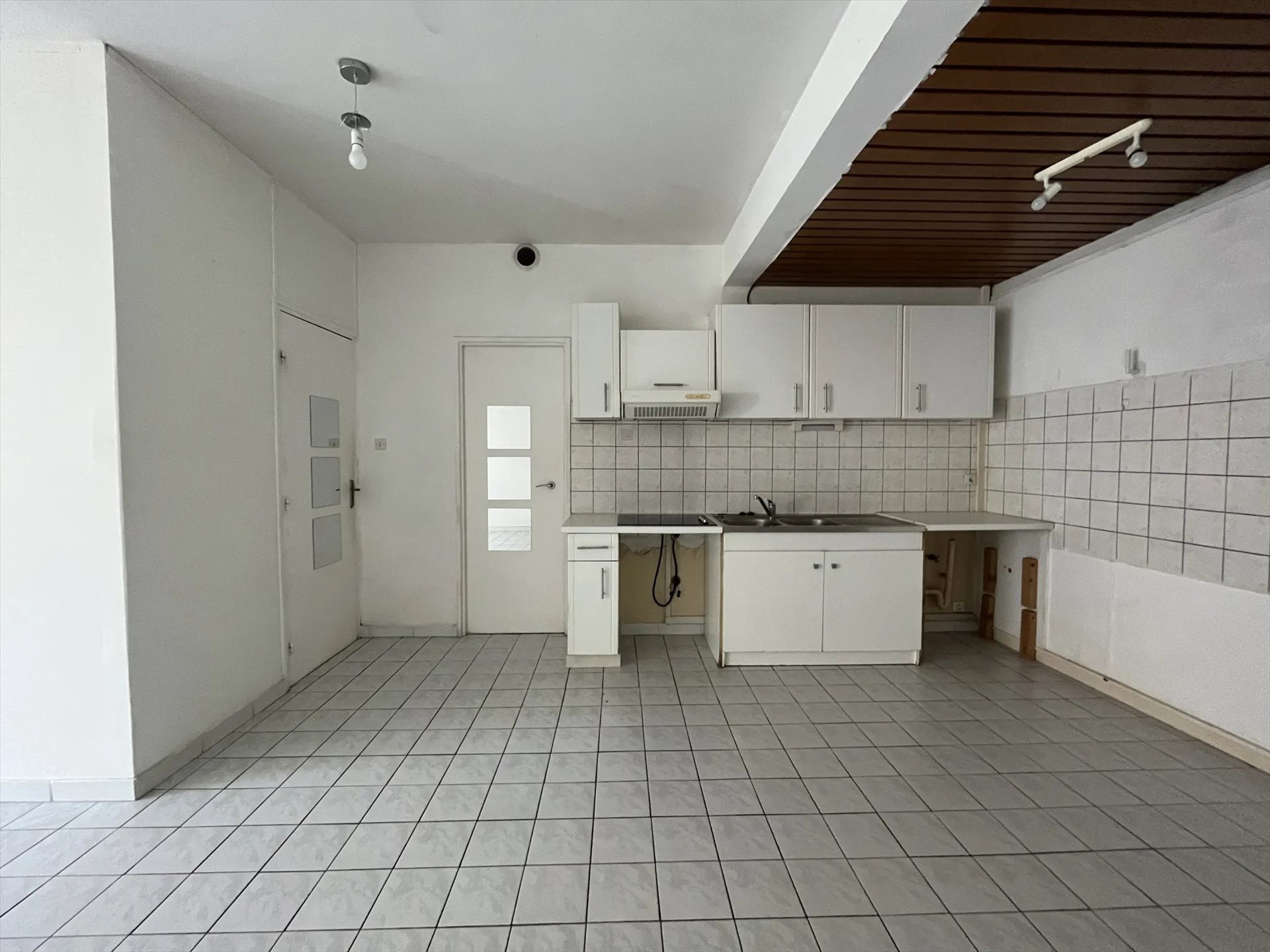 Appartement à louer, 57m², Aubagne